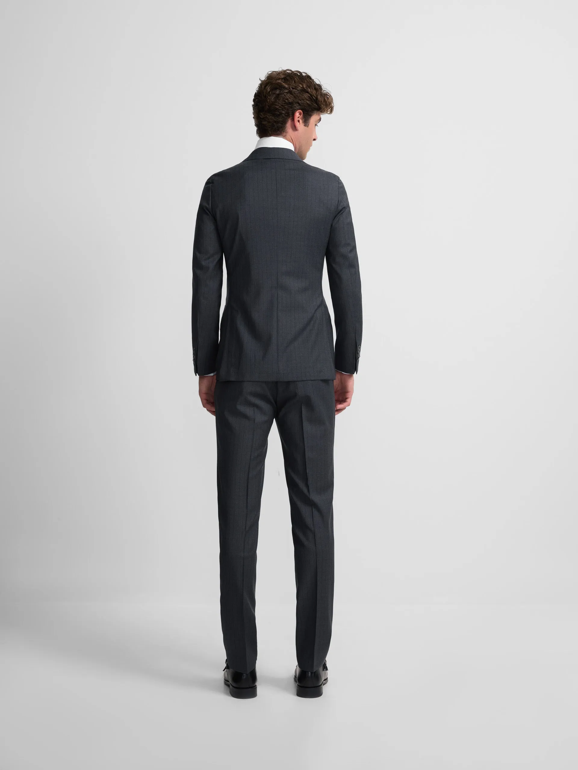 Americana traje cruzado diplomatico gris medio