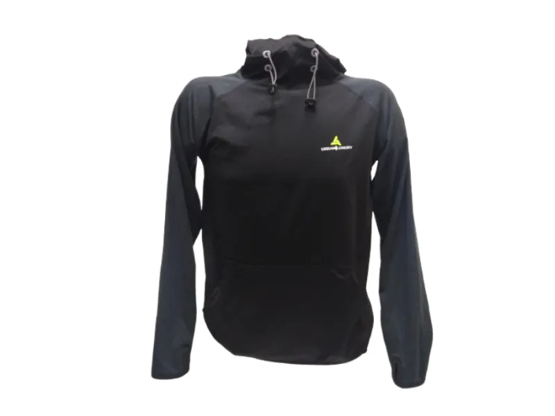 Sporty combo! Tracksuit (hoodie) + reflective thermal t-shirt